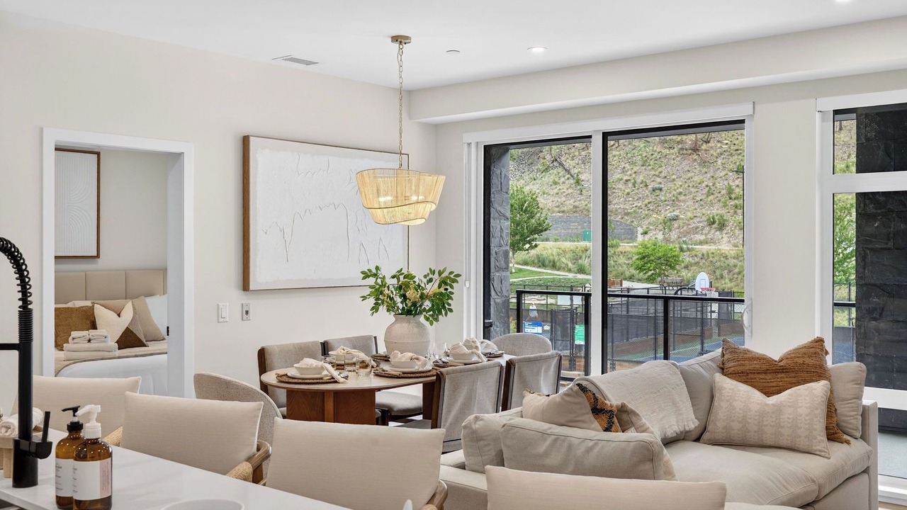 Photo of Livingroom in Central Okanagan