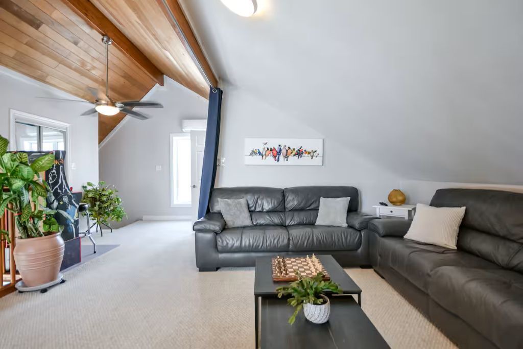 Photo of Livingroom in Ramara