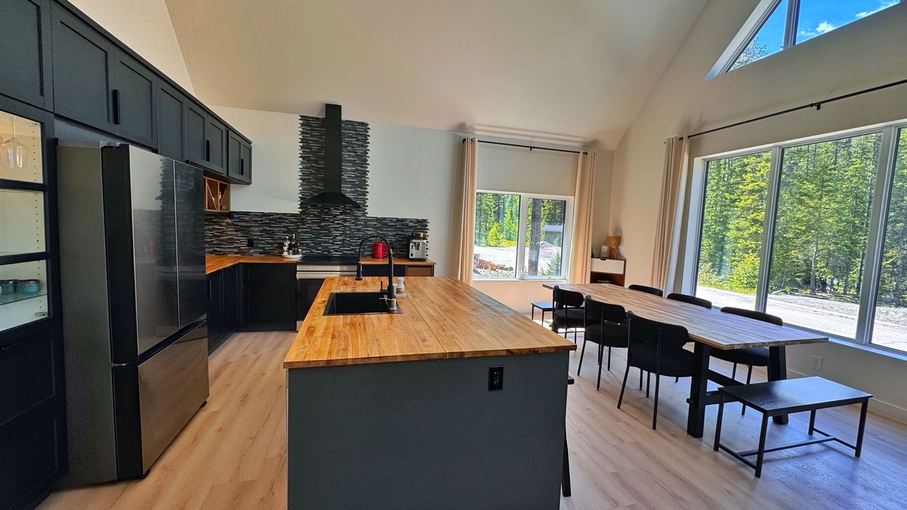 Photo of Kitchen in East Kootenay