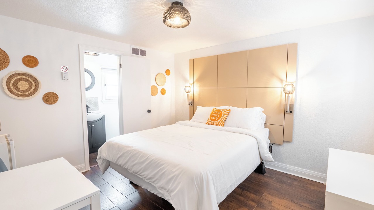 Photo of Bedroom in Lambton Shores