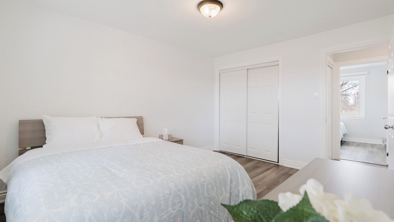 Photo of Bedroom in Ottawa Division