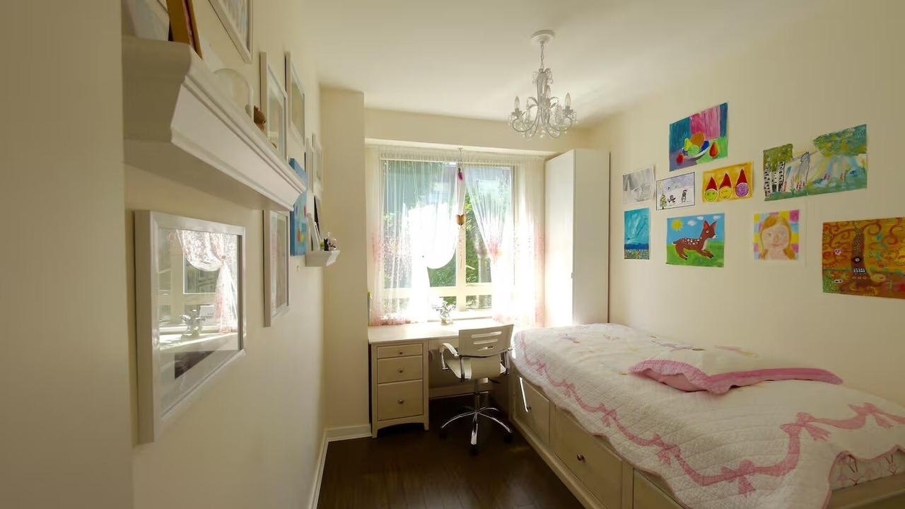 Photo of Bedroom in Central Lonsdale
