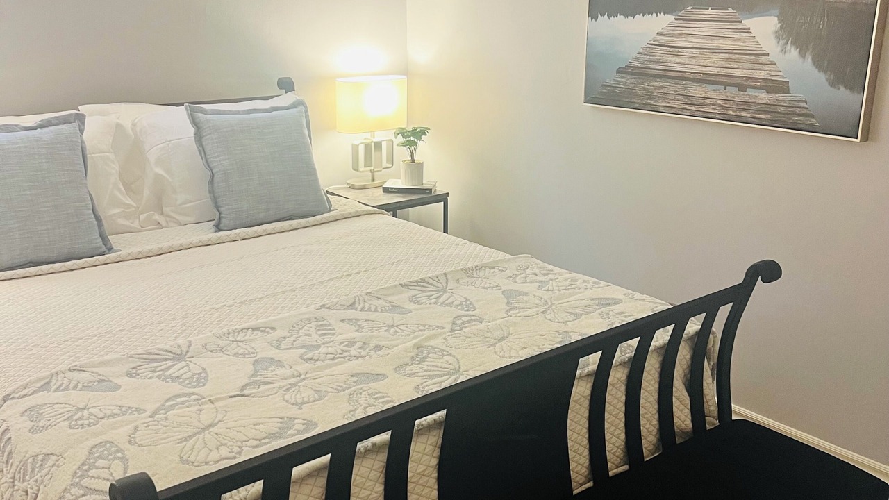 Photo of Bedroom in Port Weller West