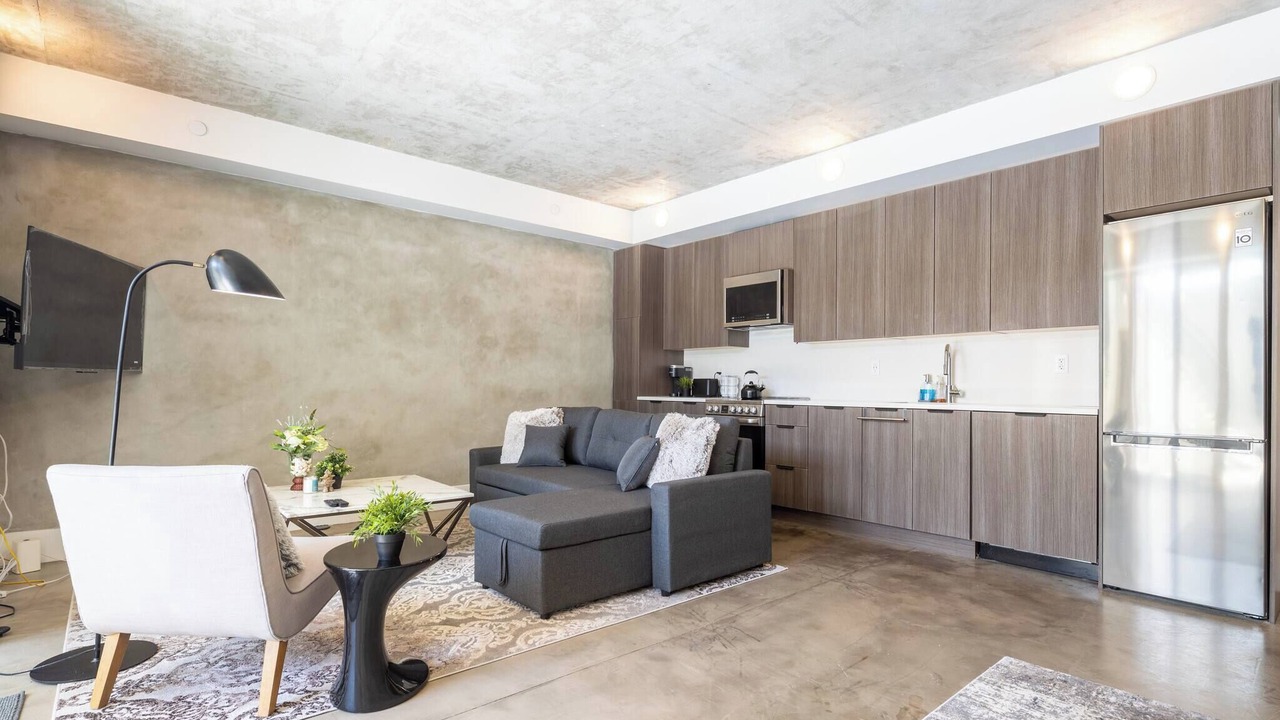 Photo of Livingroom in West Vancouver