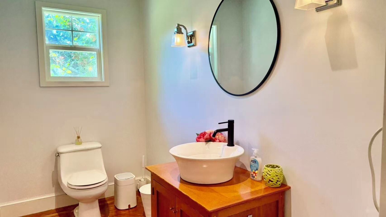 Photo of Bathroom in Crescent Beach