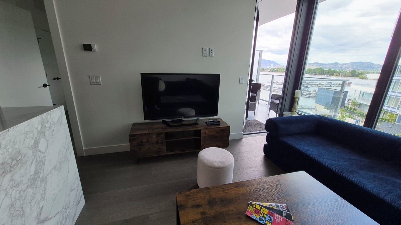 Photo of Livingroom in South Pandosy