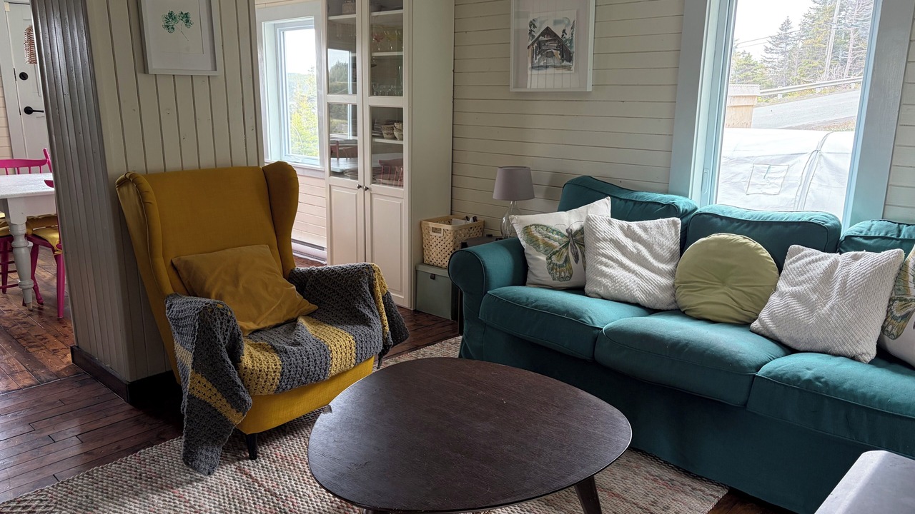 Photo of Livingroom in Salt Harbour