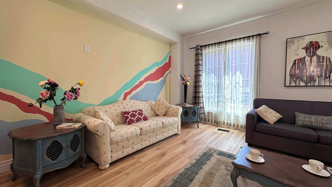 Photo of Livingroom in Port Colborne
