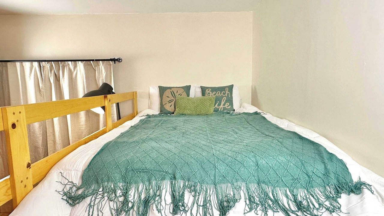 Photo of Bedroom in Port Colborne