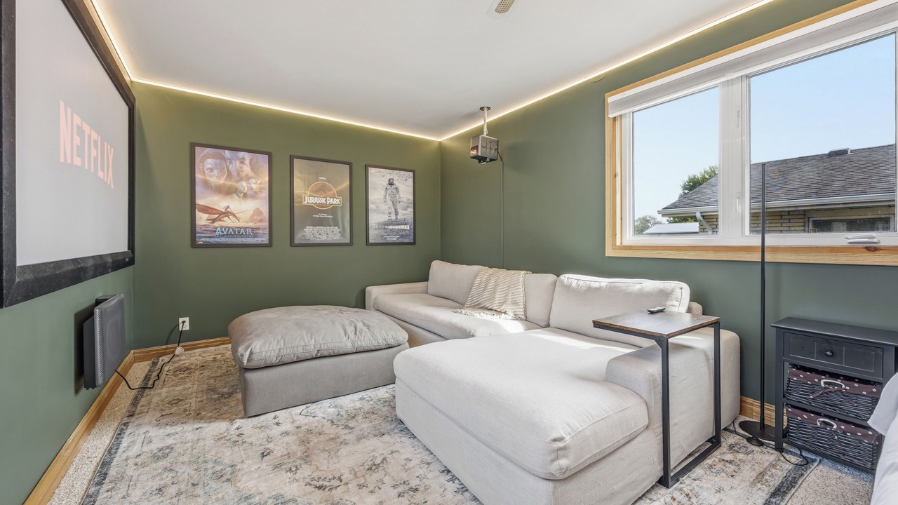 Photo of Livingroom in Lambton Shores