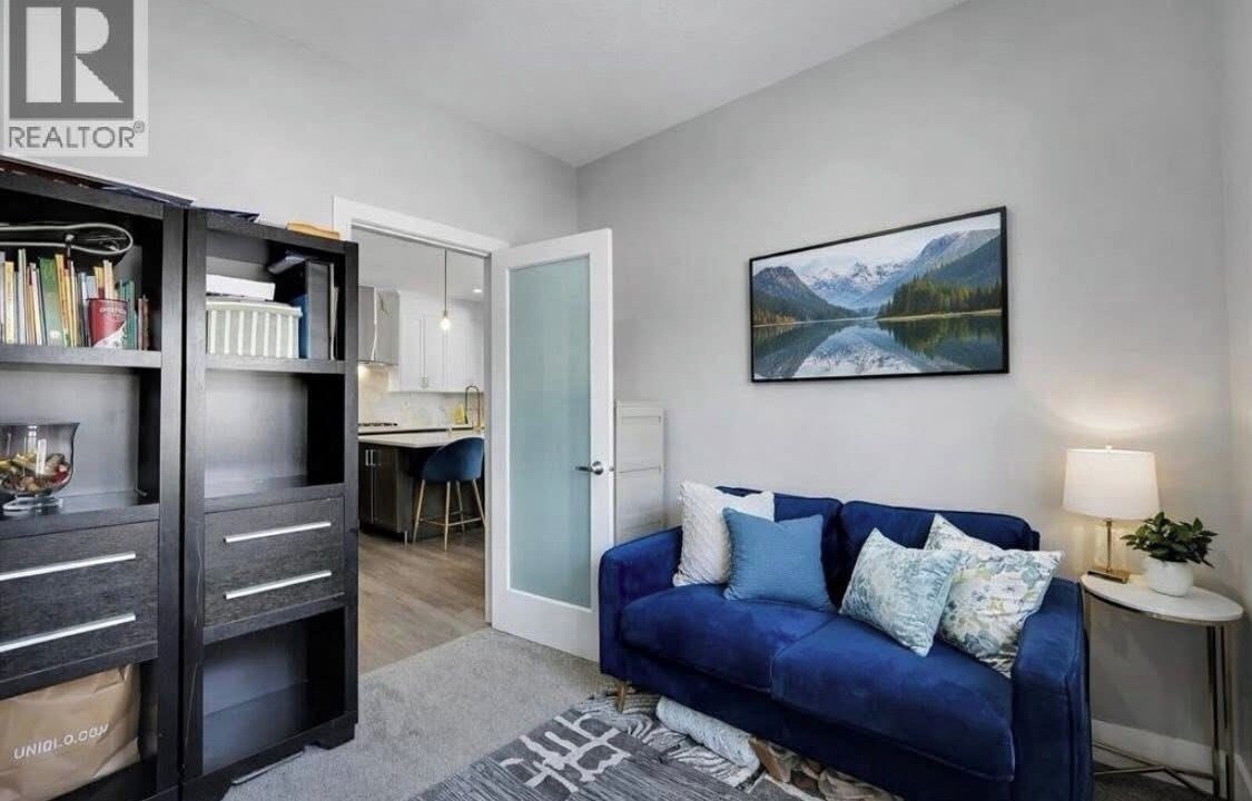 Photo of Livingroom in Evanston