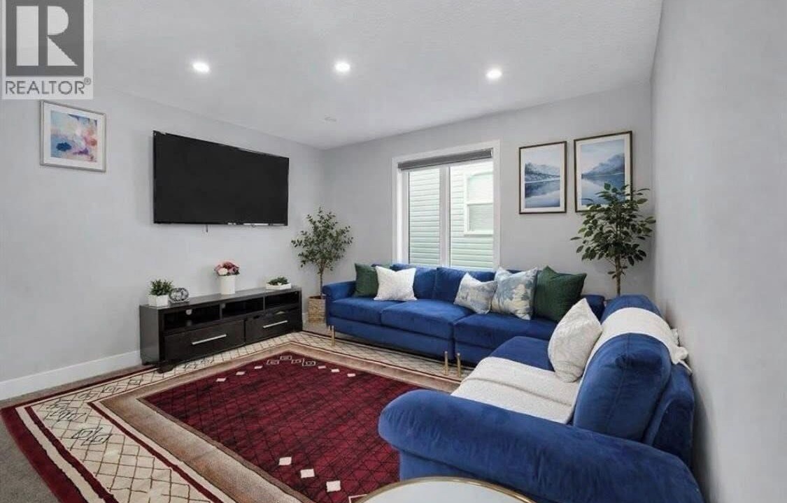 Photo of Livingroom in Evanston
