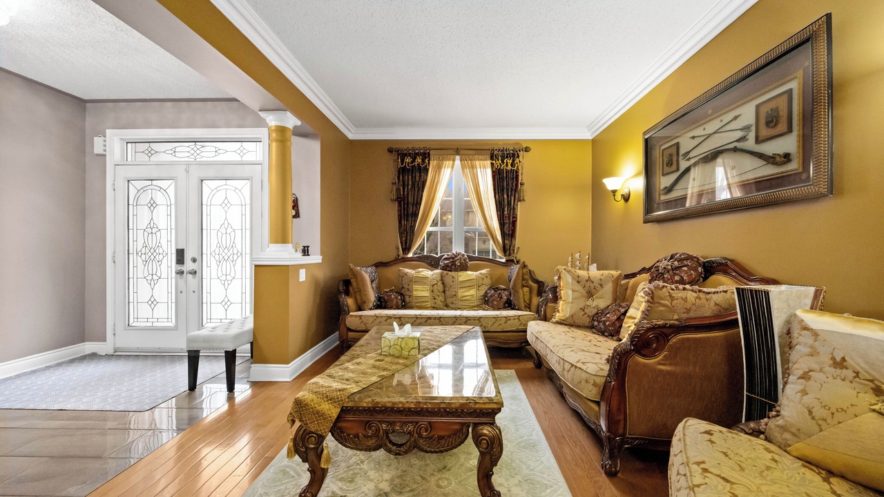 Photo of Livingroom in Brampton