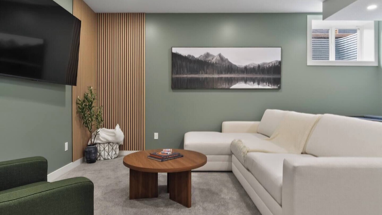 Photo of Livingroom in Northwest Calgary
