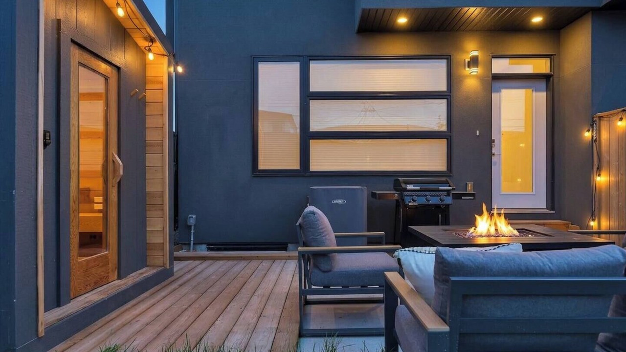 Photo of Patio Balcony in Northwest Calgary