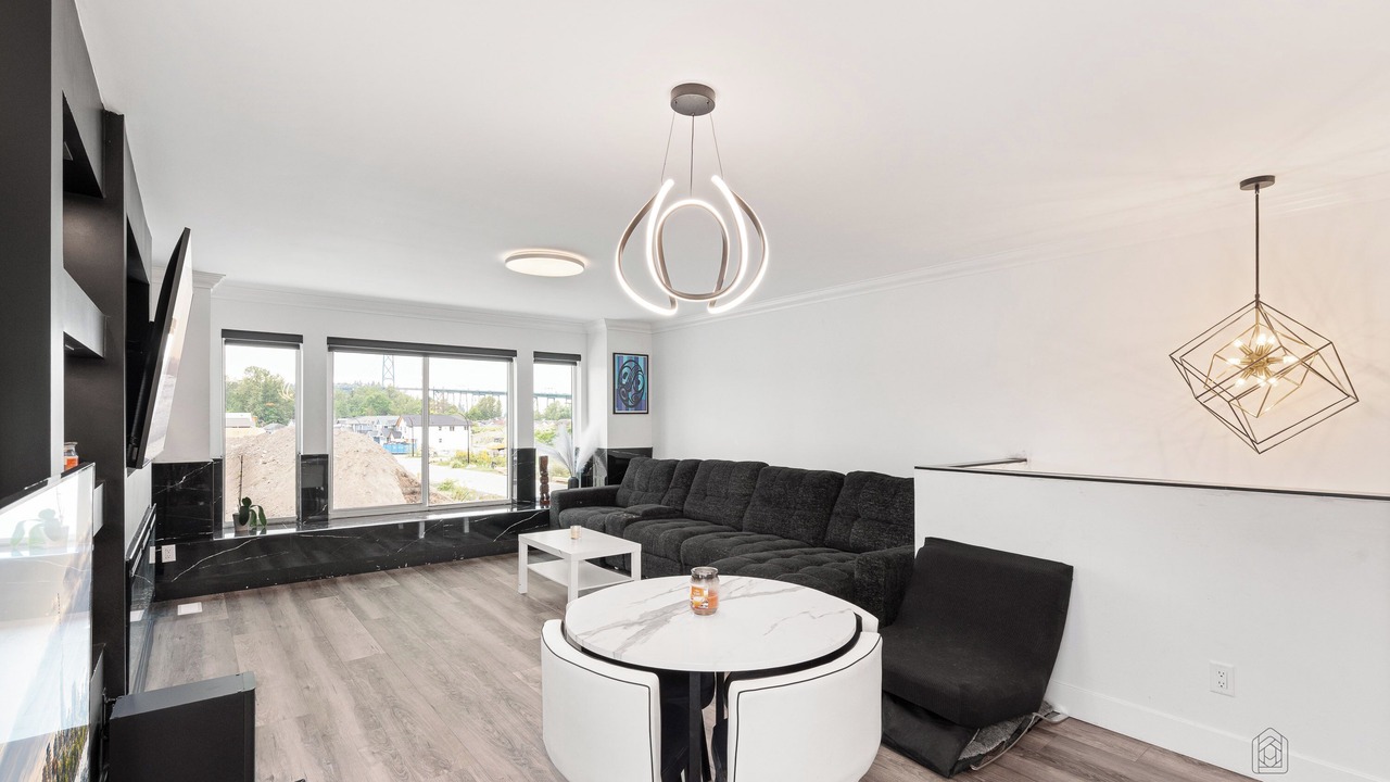Photo of Livingroom in West Vancouver