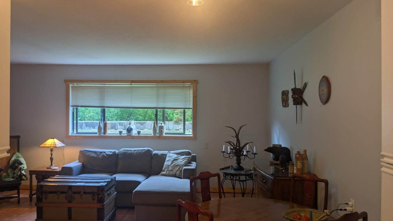 Photo of Livingroom in Tahsis