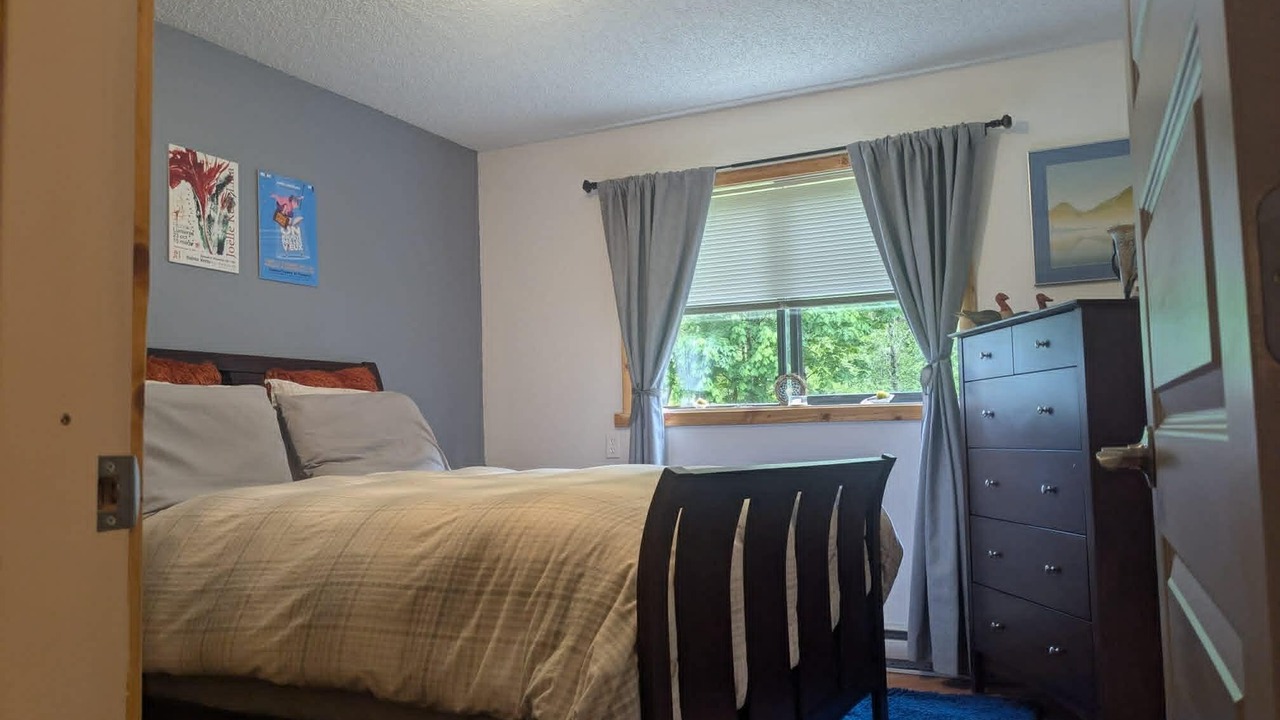 Photo of Bedroom in Tahsis