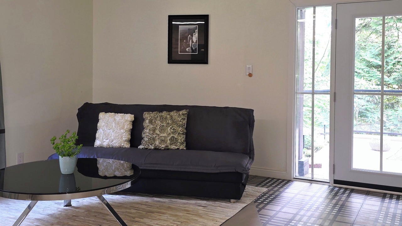 Photo of Livingroom in Upper Lonsdale