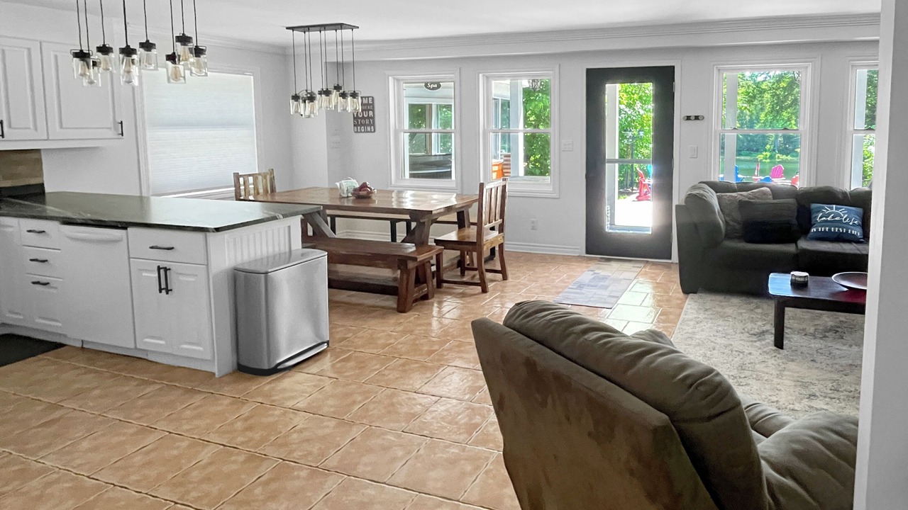 Photo of Livingroom in Rideau Lakes