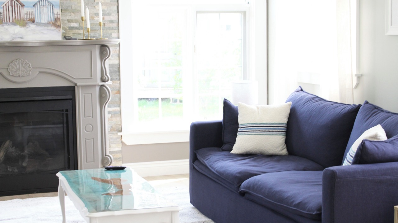 Photo of Livingroom in West Covehead