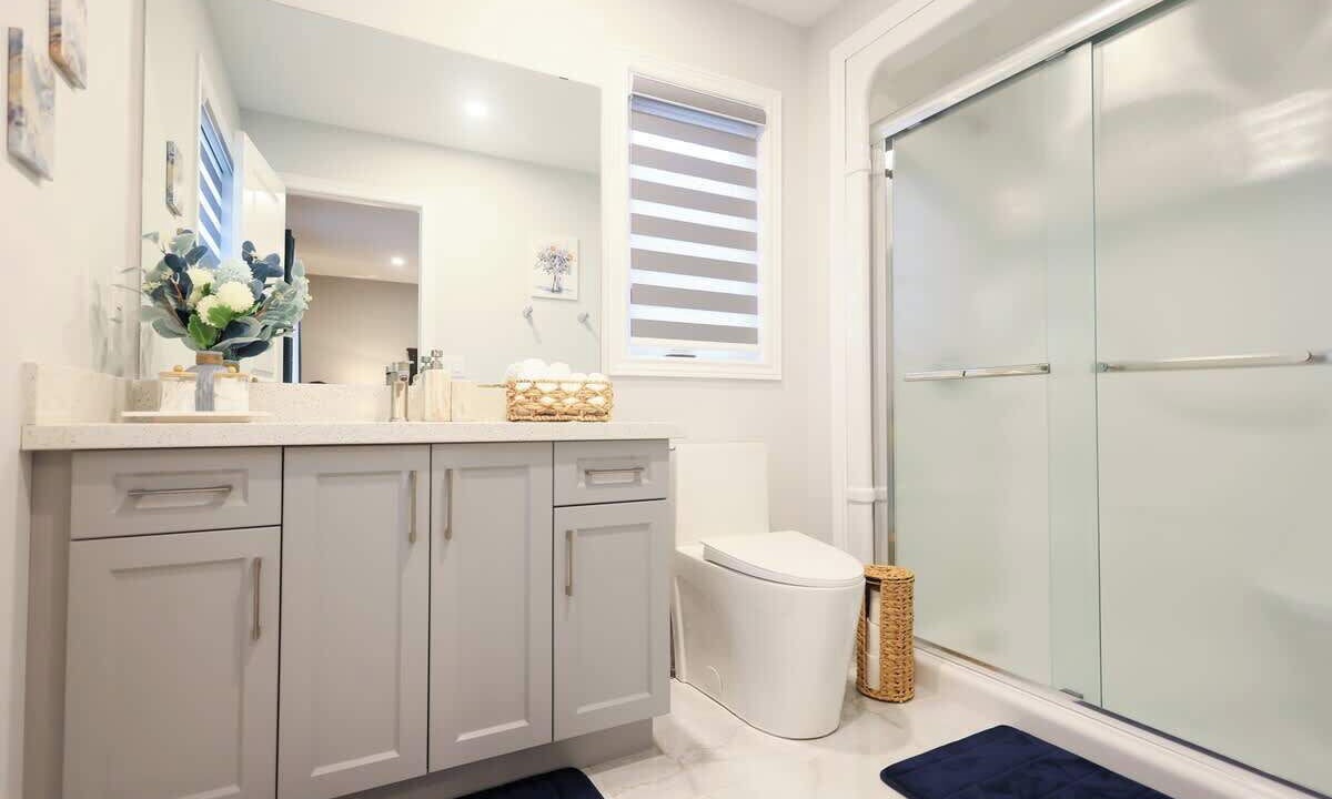 Photo of Bathroom in Niagara Falls