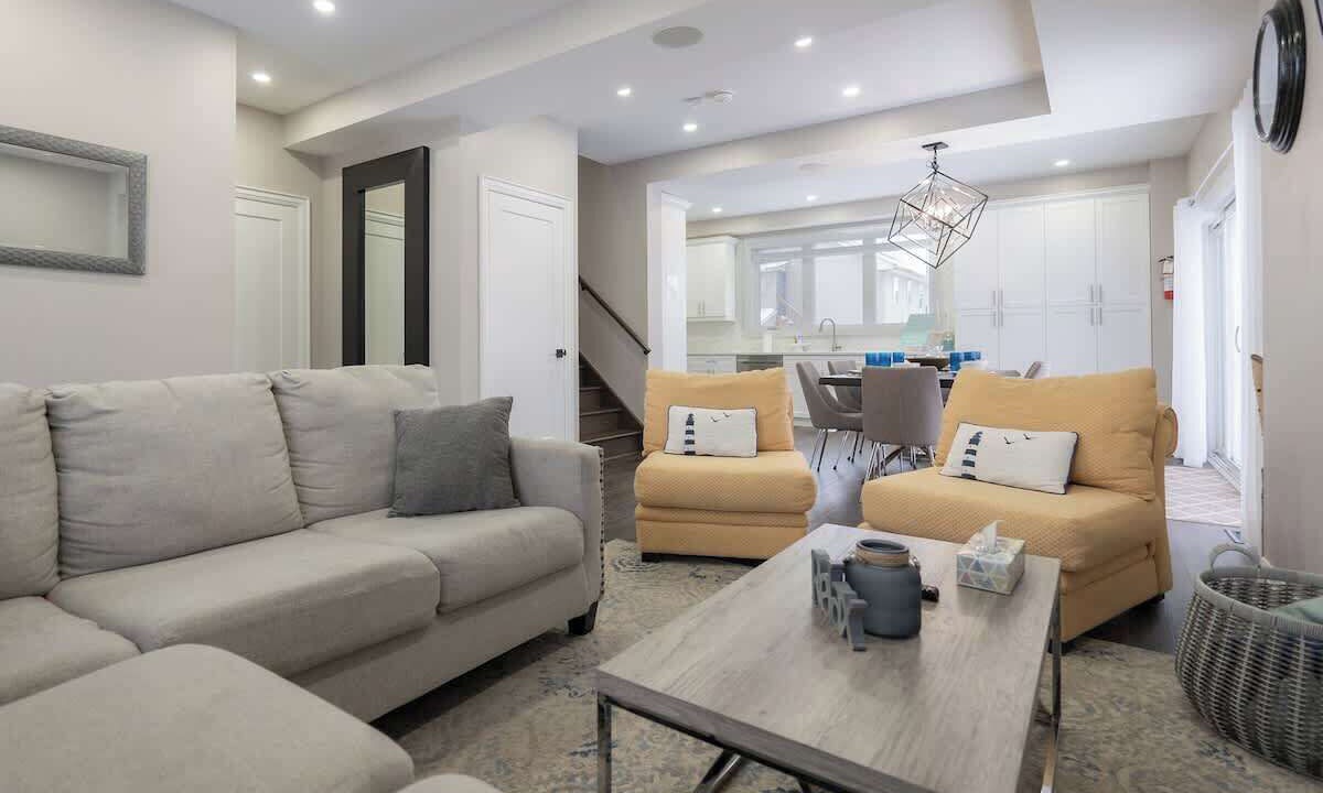 Photo of Livingroom in Crystal Beach