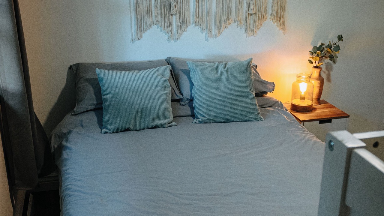 Photo of Bedroom in Quathiaski Cove