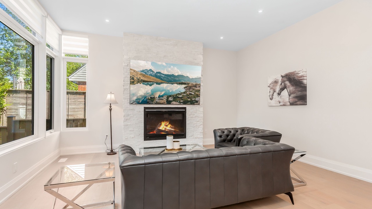Photo of Livingroom in Bronte