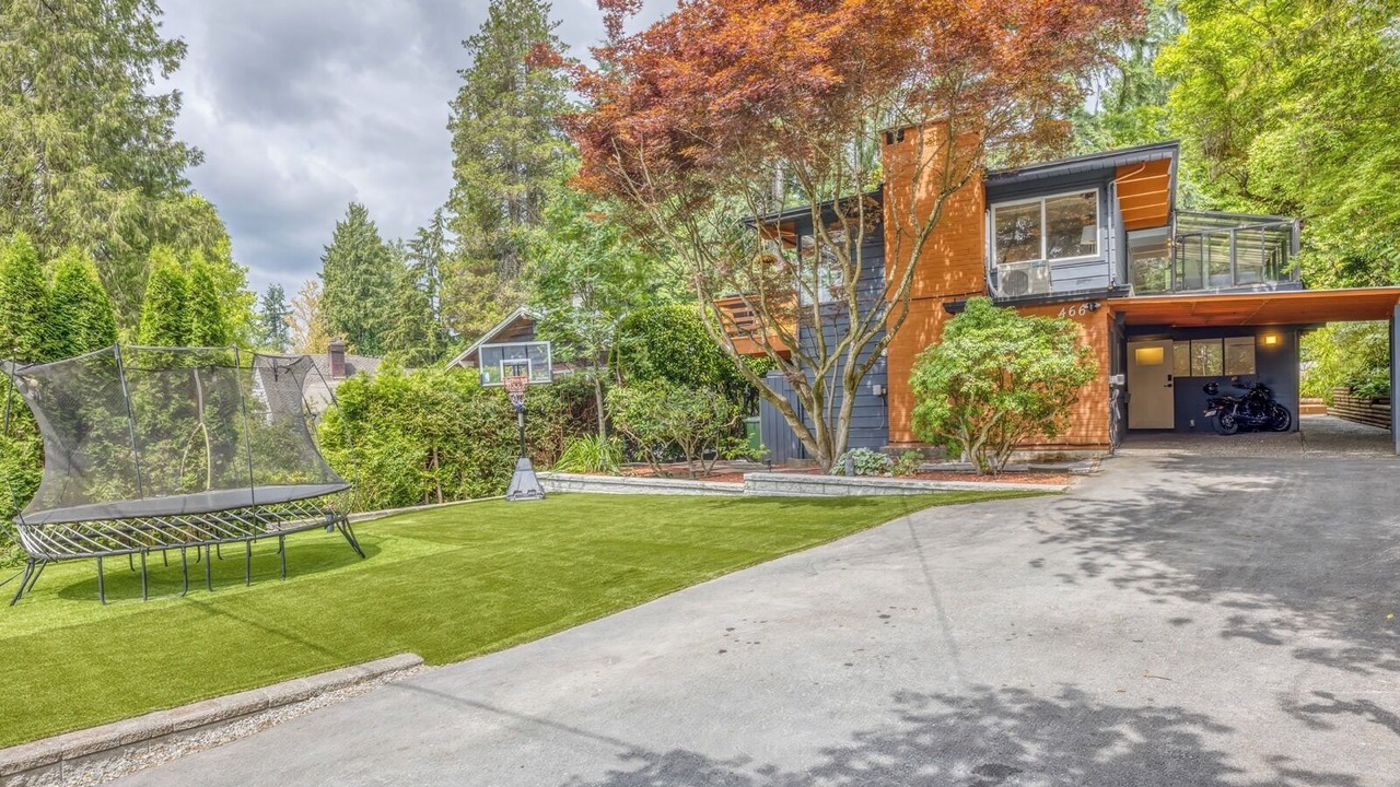 Photo of Outdoor in District of North Vancouver