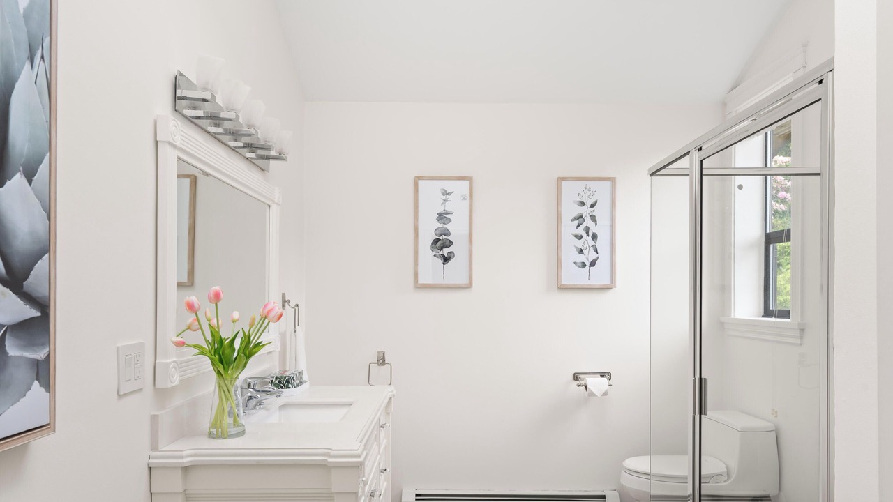 Photo of Bathroom in West Vancouver