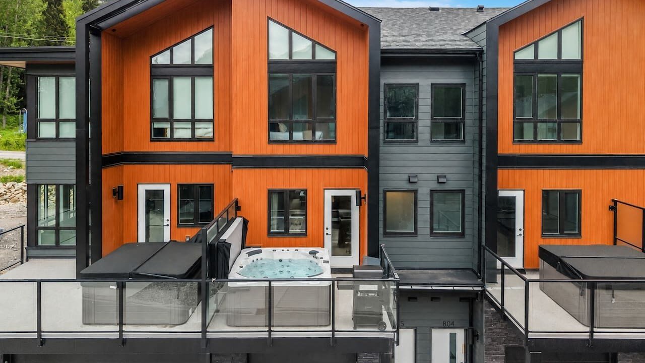 Photo of Patio Balcony in East Kootenay
