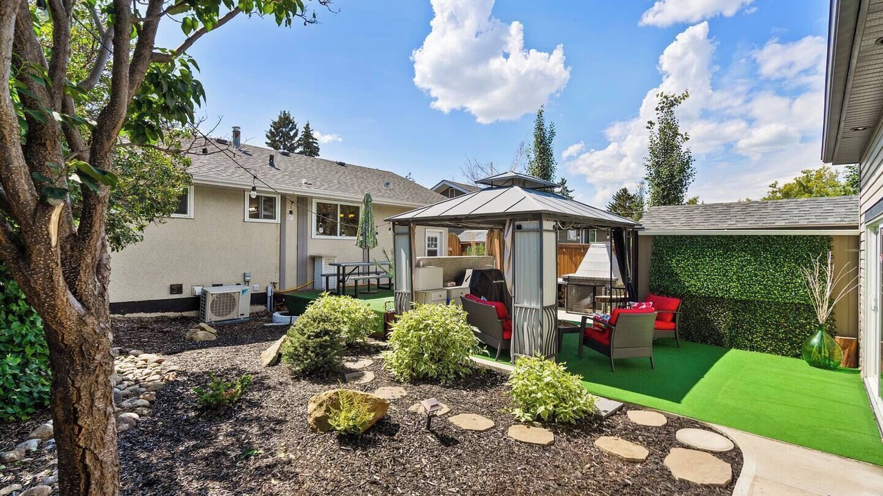 Photo of Patio Balcony in Southeast Calgary