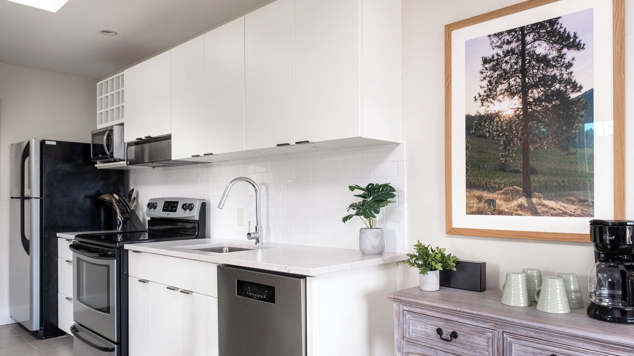 Photo of Kitchen in Okanagan-Similkameen