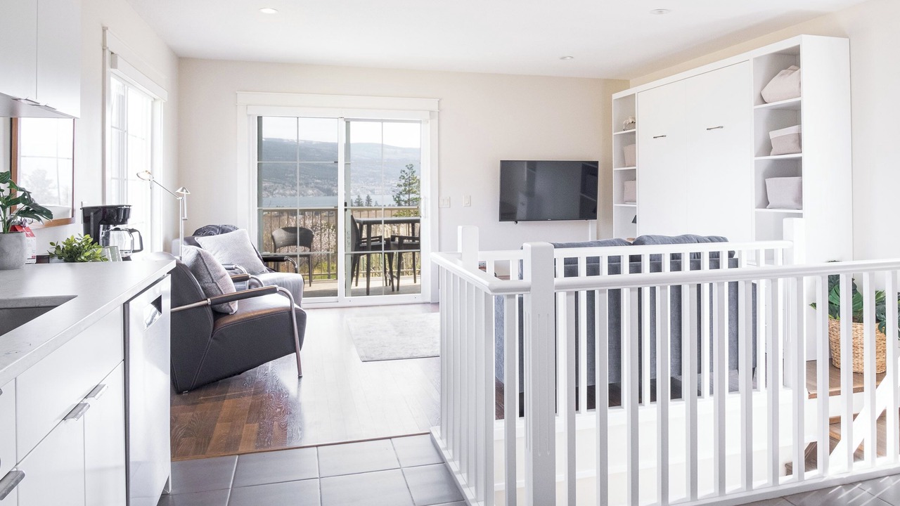 Photo of Livingroom in Okanagan-Similkameen