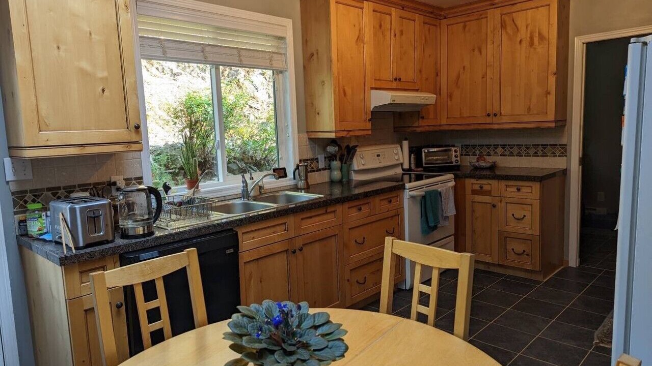 Photo of Kitchen in Bowen Island