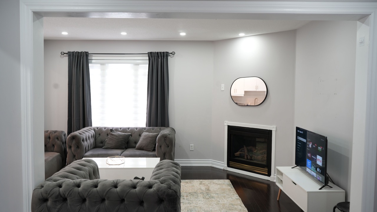 Photo of Livingroom in Brampton