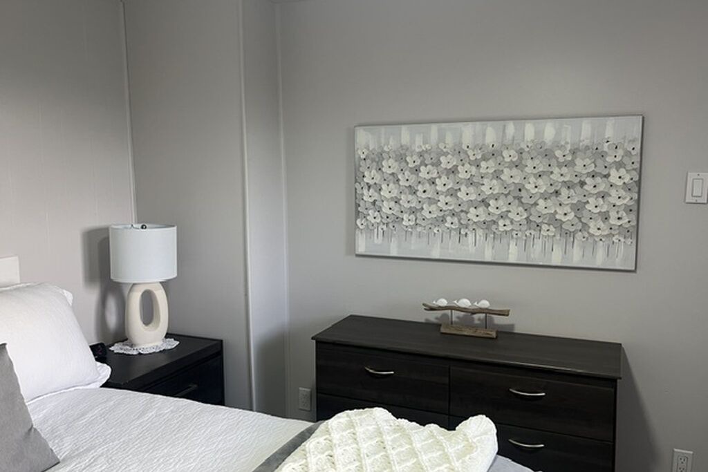 Photo of Bedroom in Madeira Park