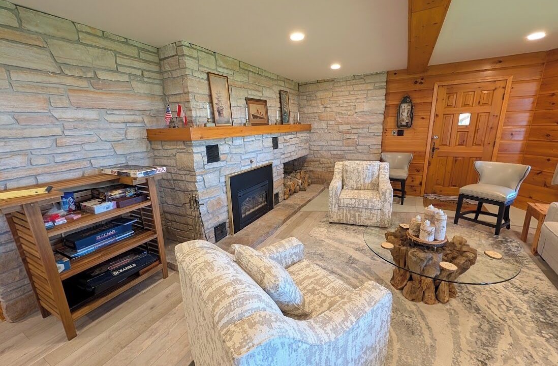 Photo of Livingroom in Wolfe Island