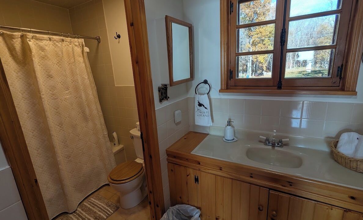 Photo of Bathroom in Wolfe Island