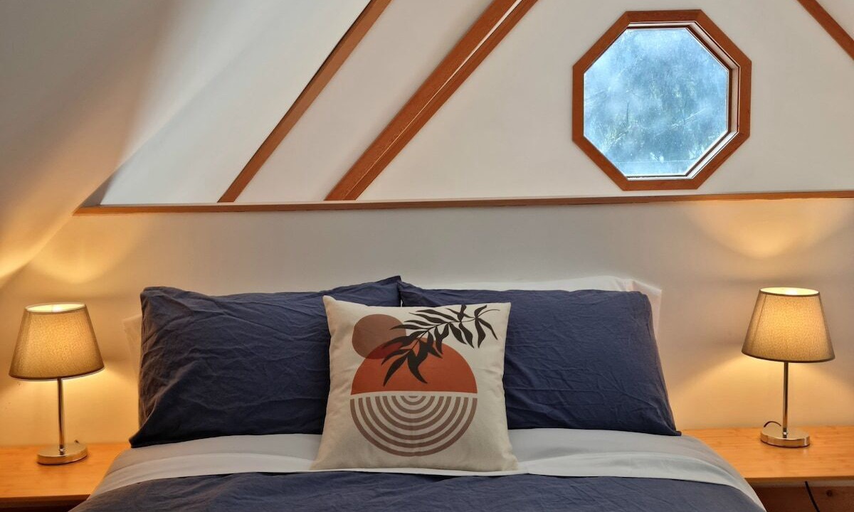 Photo of Bedroom in Salt Spring Island