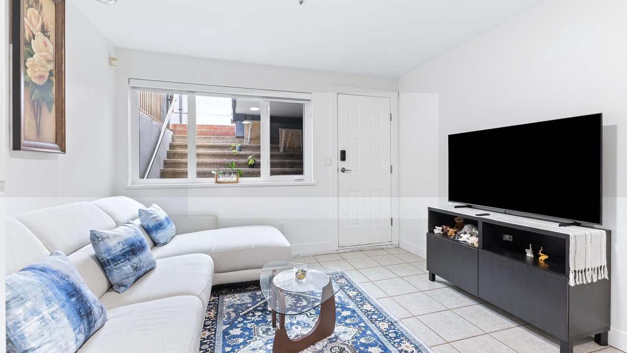 Photo of Livingroom in Sunset