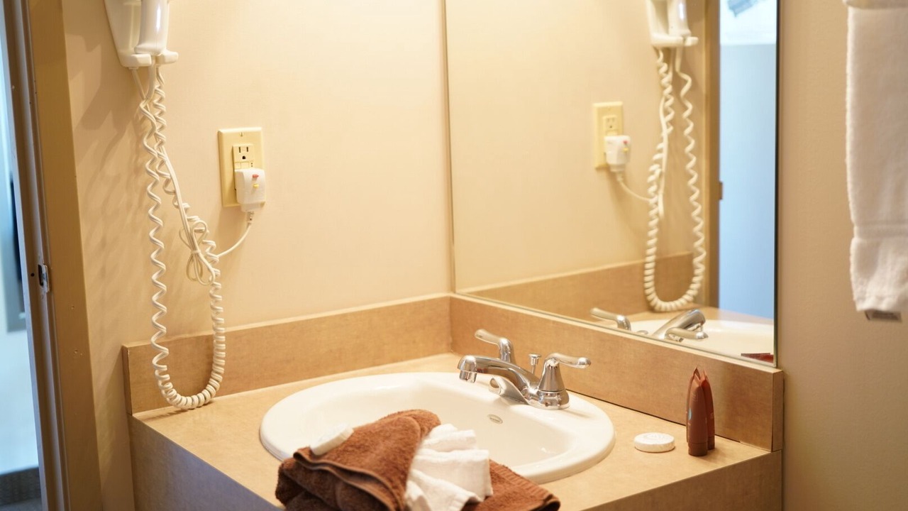 Photo of Bathroom in Silvertown