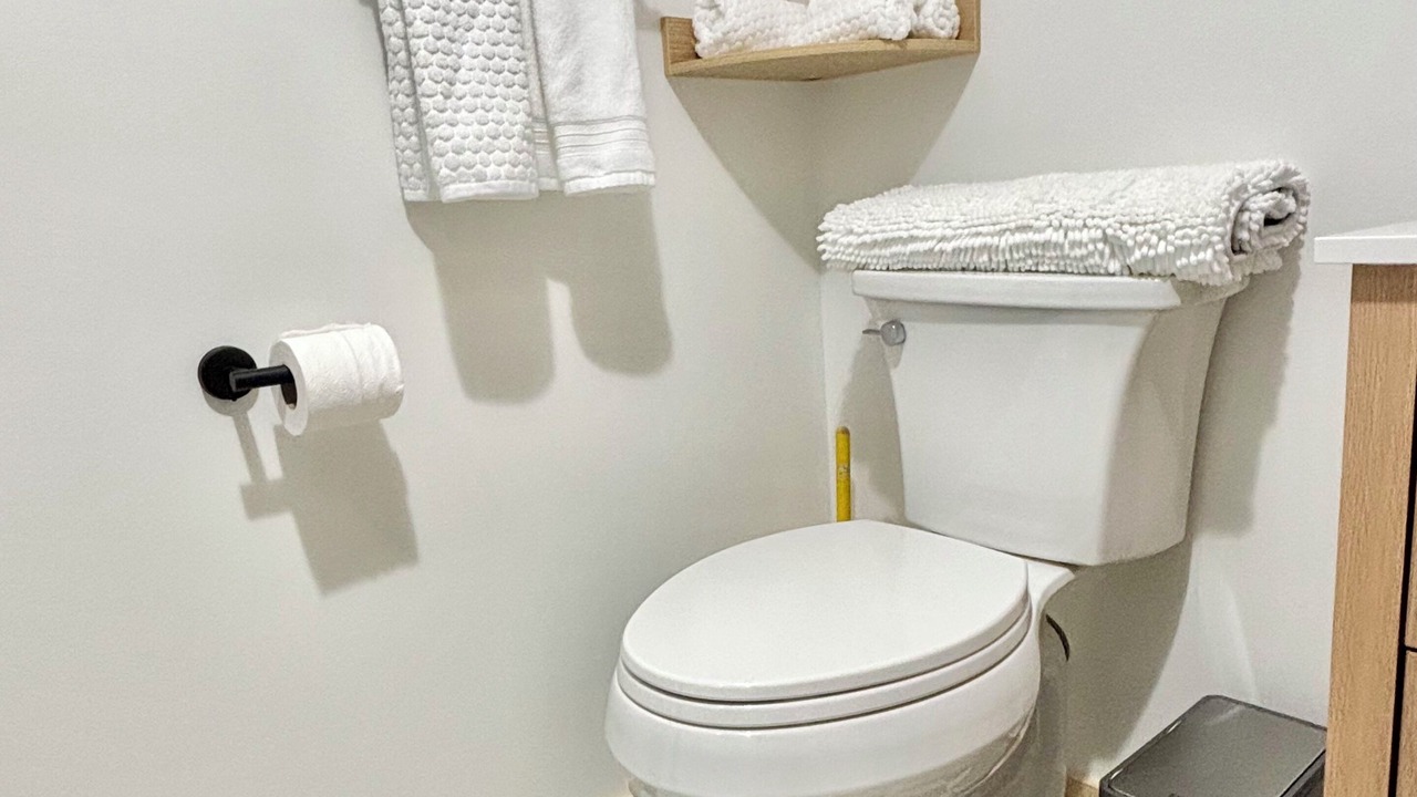 Photo of Bathroom in Lundbreck