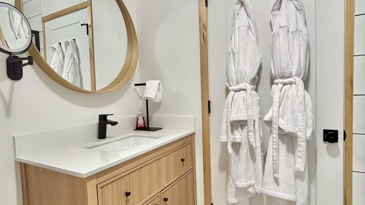 Photo of Bathroom in Lundbreck