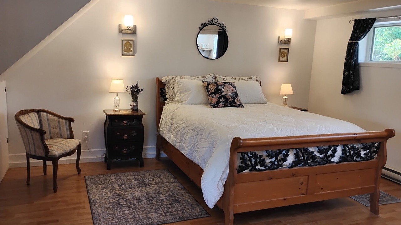Photo of Bedroom in Saanich