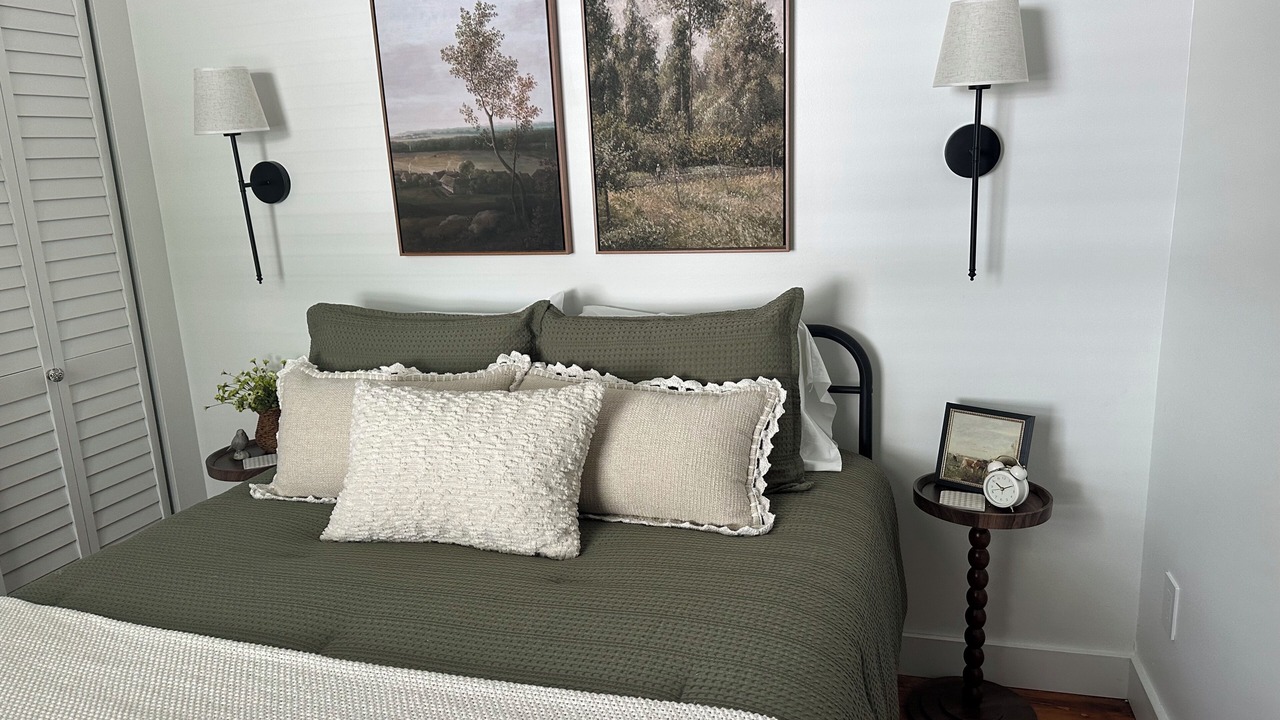 Photo of Bedroom in Delta