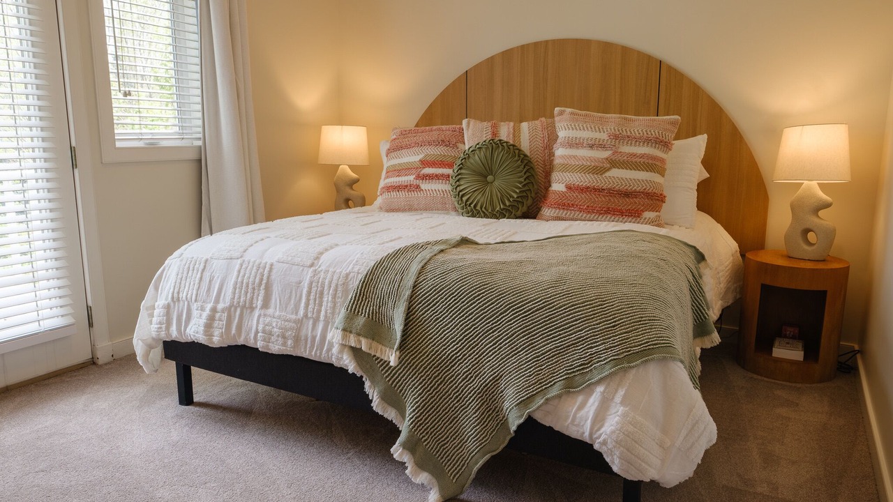 Photo of Bedroom in Inglewood