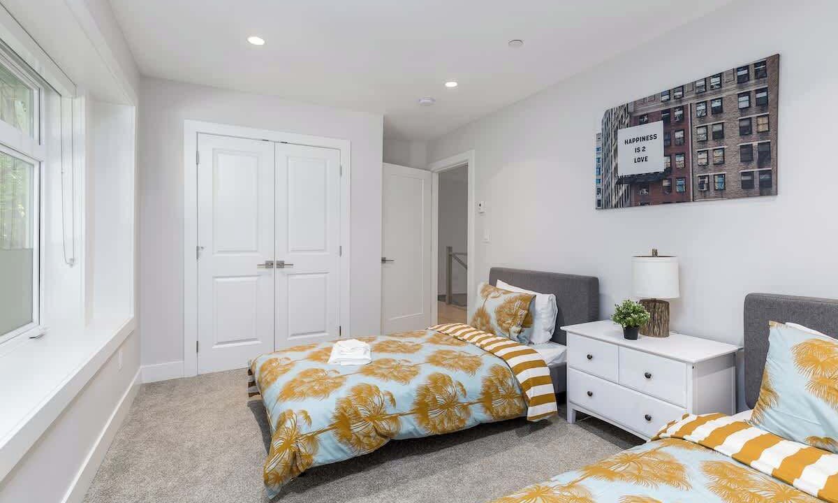 Photo of Bedroom in Riley Park