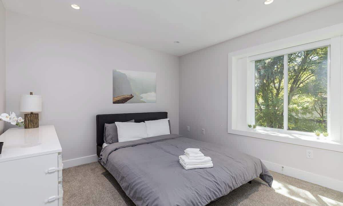 Photo of Bedroom in Riley Park